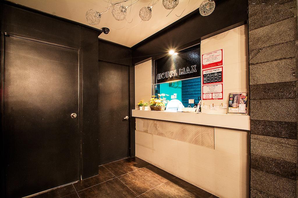 Max Hotel Tedzson Kültér fotó
