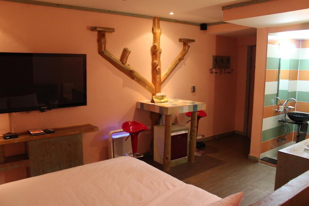 Max Hotel Tedzson Kültér fotó