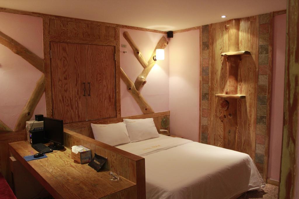Max Hotel Tedzson Kültér fotó