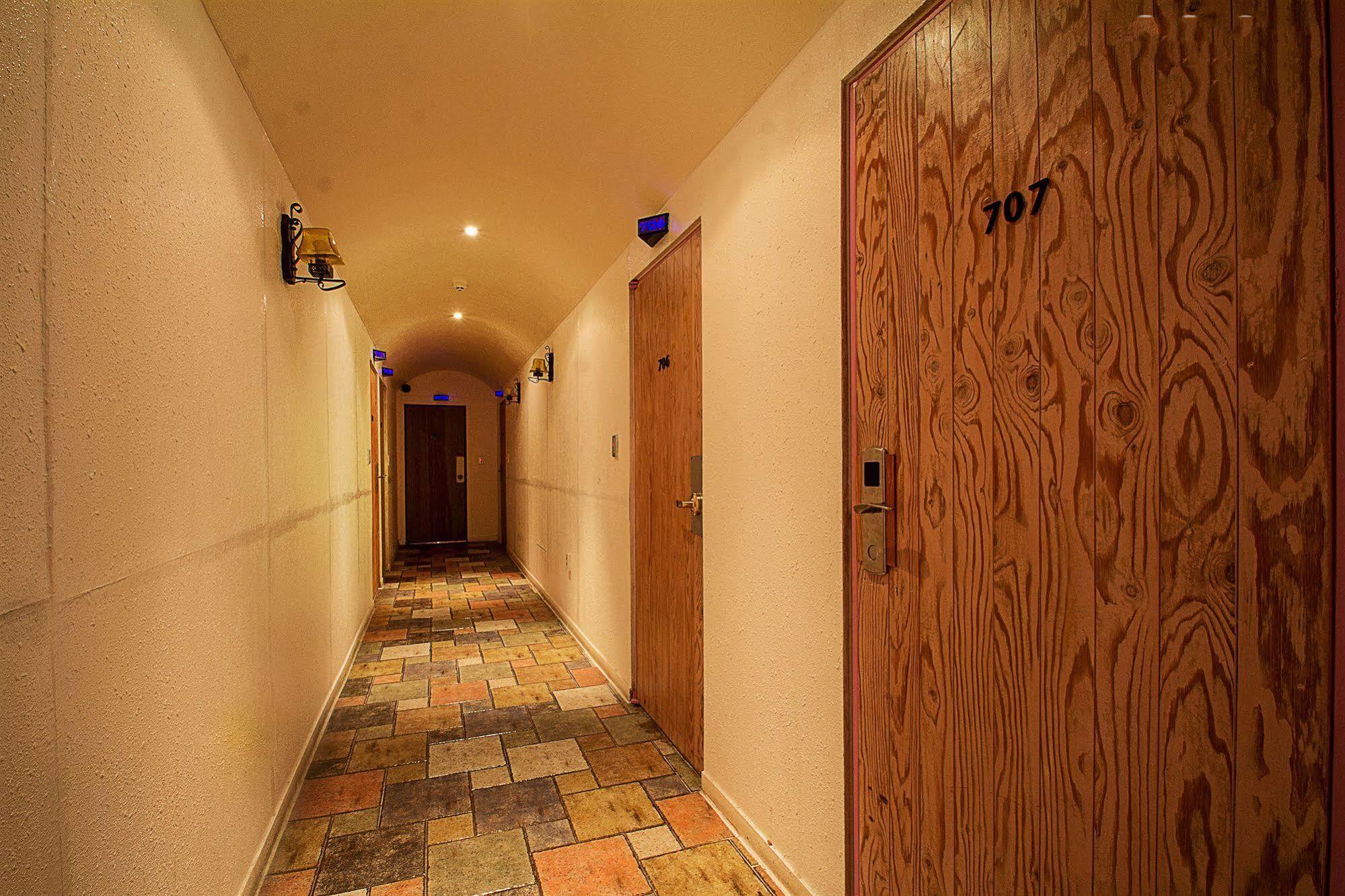 Max Hotel Tedzson Kültér fotó